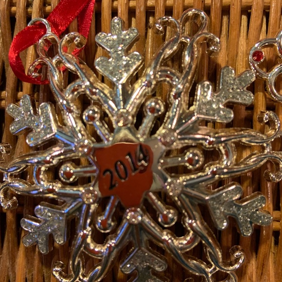Three Harvey Lewis Christmas ornament, rhinestone, 2 crosses and snowflake 2014 - Picture 5 of 6